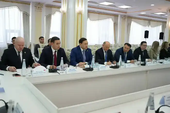 Участие Ерлана Сарсембаева в круглом столе: шаг к усилению антикоррупционной устойчивости и защите прав человека Павлодаре