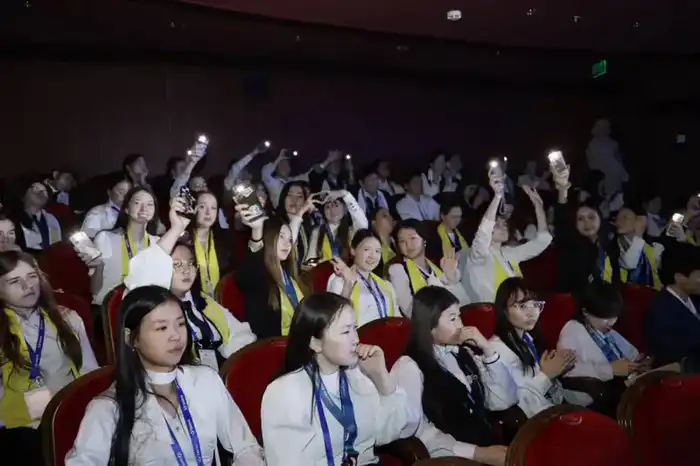 193 награды разыграны на Республиканской олимпиаде по общественно-гуманитарному направлению для учащихся сельских школ (8)