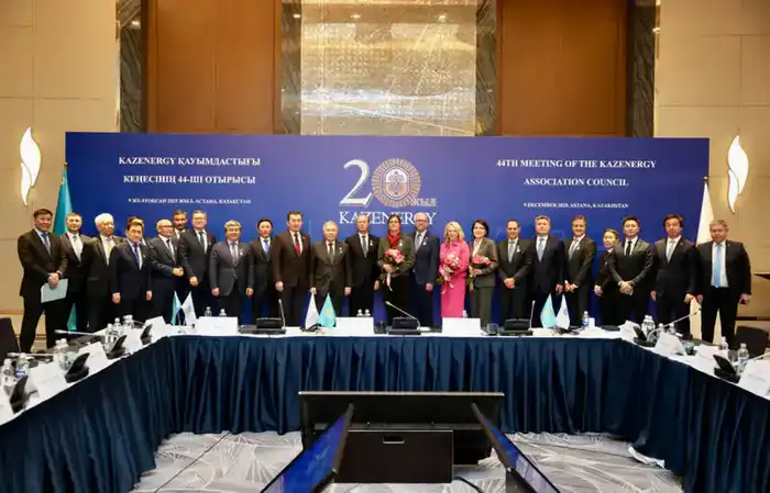 Министр энергетики представил амбициозные планы по развитию нефтяной отрасли на Совете Ассоциации KAZENERGY Павлодаре
