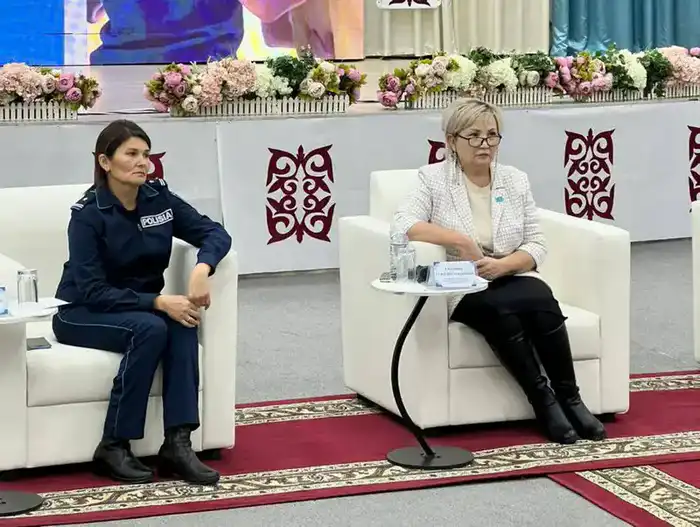 «Часы безопасности»: родительское собрание как щит от буллинга в школах Астаны Павлодаре