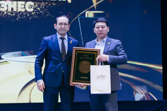 В Атырау состоялась церемония награждения победителей регионального конкурса «Предприниматель года-2025» (9)