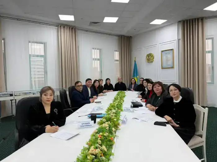 Презентован совместный фотоальбом архивистов Казахстана и Беларуси (3)