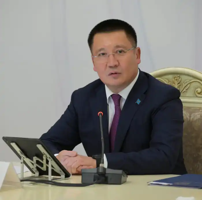 Встреча акима области с творческой интеллигенцией: шаг к развитию культурной инфраструктуры региона Павлодаре