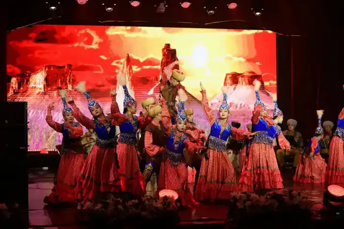 В Мангистау состоялся гала-концерт, посвящённый 50-летию областной филармонии (2)