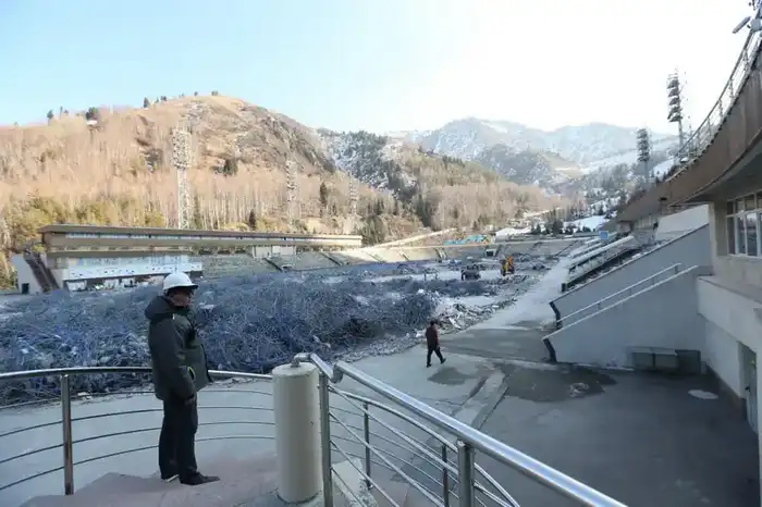 Модернизация катка "Медеу" и строительство нового стадиона в Алматы: влияние на социальную инфраструктуру города Павлодаре