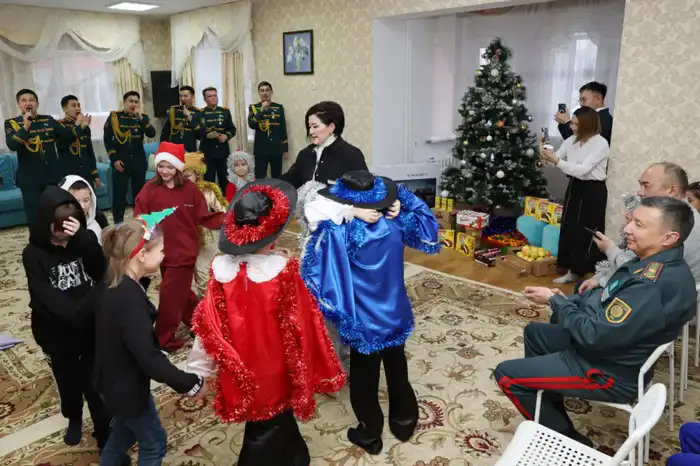 Национальная гвардия поздравления детям из детских домов Новый год Павлодаре