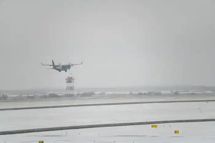 Военные летчики посвятили учебно-тренировочные полеты выдающемуся полководцу Бауыржану Момышулы (3)