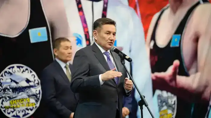 В ВКО стартовал региональный турнир Кубка акима по борьбе (2)