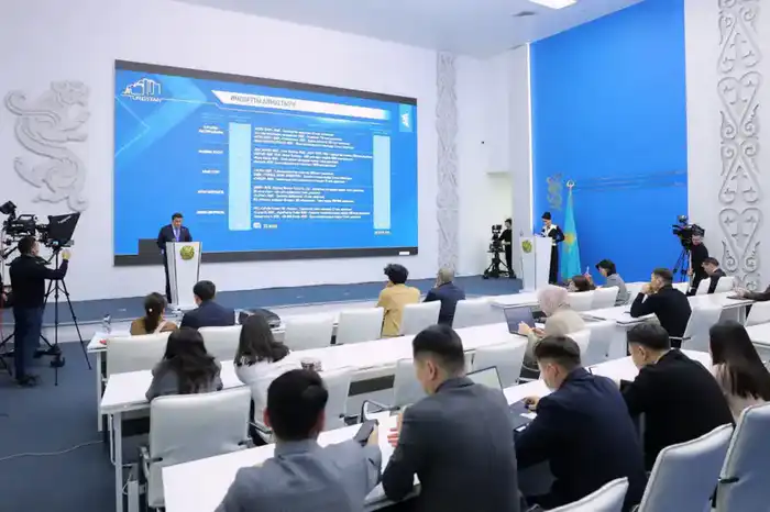 В ЭТОМ ГОДУ В ТУРКЕСТАНСКОЙ ОБЛАСТИ ВВЕДЕНЫ В ЭКСПЛУАТАЦИЮ СОВРЕМЕННЫЕ ЗАВОДЫ, ОТВЕЧАЮЩИЕ МЕЖДУНАРОДНЫМ ТРЕБОВАНИЯМ, А ОБЪЕМ ПРОМЫШЛЕННОЙ ПРОДУКЦИИ СОСТАВИЛ 1,3 ТРЛН ТЕНГЕ. (8)