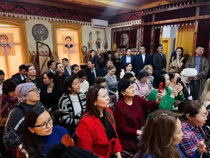 В Астане открылся новый музей искусств (2)