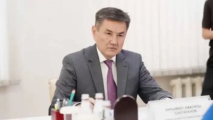 Проблемы ЖКХ под микроскопом: Аким ВКО выслушал горожан на приёме Павлодаре