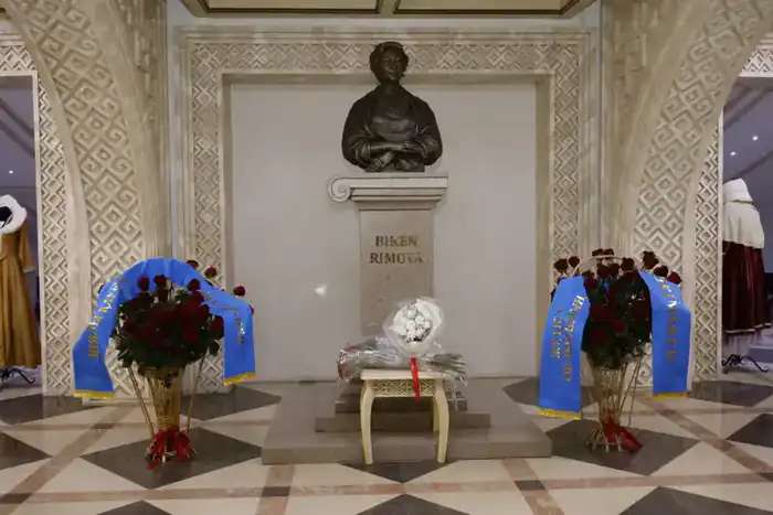 Театр Бикен Римовой: Академическая звезда зажглась в Жетісу Павлодаре