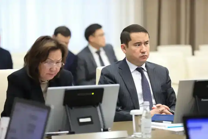 В Актюбинской области успешно реализуются проекты по ремонту и реконструкции автодорог (2)