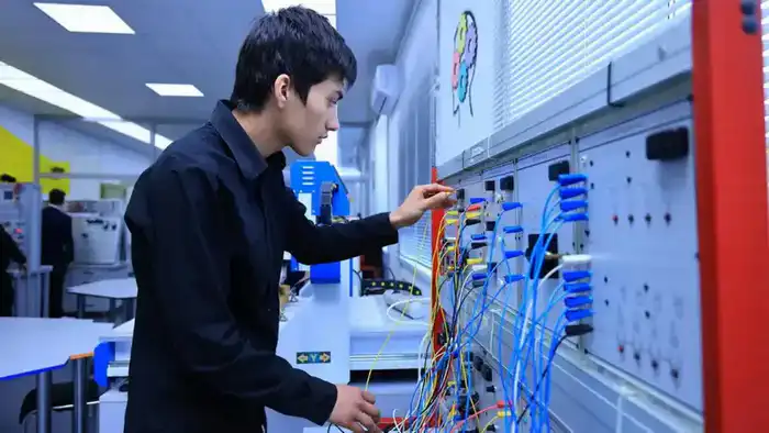 Введение новых специальностей в колледжах Карагандинской области: влияние на рынок труда и подготовку специалистов Павлодаре