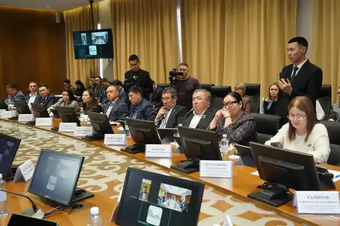 На XXXII сессии маслихата области Абай обсудили ключевые вопросы развития региона Павлодаре