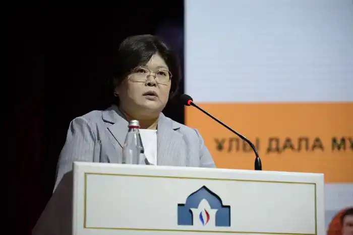 В Туркестане обсудили влияние философии Великой степи на современную правовую культуру (5)