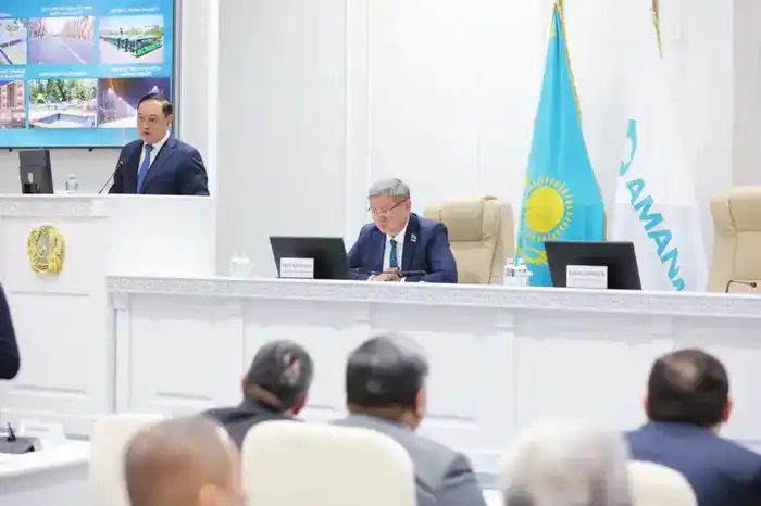 Ербол Карашукеев принял участие в расширенном заседании депутатской фракции партии «AMANAT» (8)