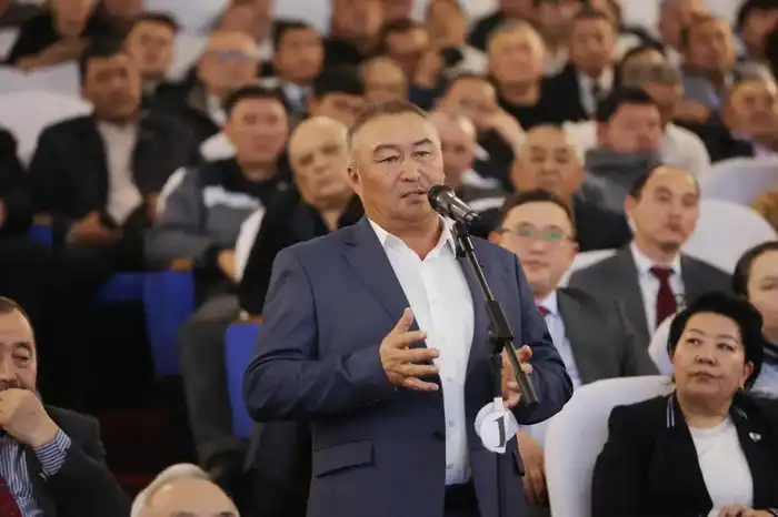 Ербол Карашукеев провел встречу с жителями района Т. Рыскулова (5)