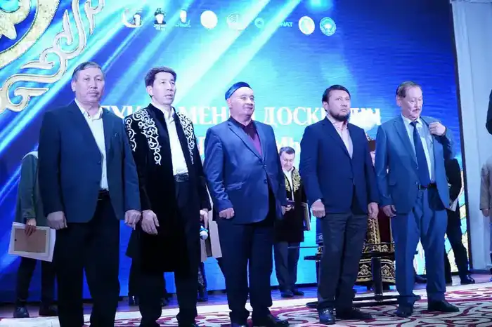 Поэзия, история и преемственность: в Бухар-Жырауском районе прошёл республиканский айтыс (5)