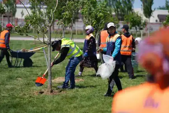 Н. КУШЕРОВ: «РАБОТА В РАМКАХ ПРОГРАММЫ «ТАЗА ҚАЗАҚСТАН» БУДЕТ ПРОДОЛЖАТЬСЯ КРУГЛЫЙ ГОД» (3)