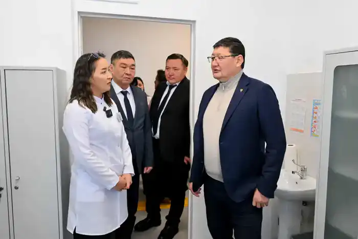 В селе Урджар открылась врачебная амбулатория с дневным стационаром (10)