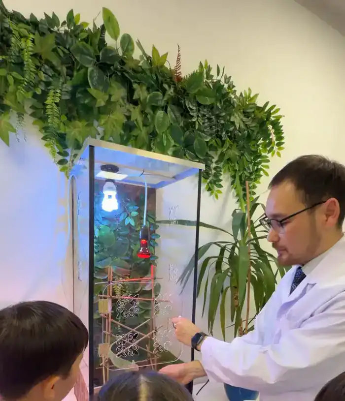 Открытие кабинета «Живой природы» в школе «Келешек мектебi»: новый шаг к экологическому образованию детей Павлодаре