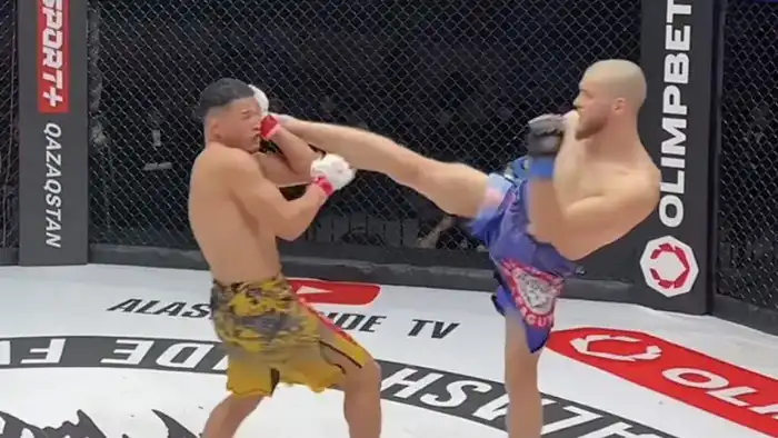 Казахстанский боец Асылжан Таскет нокаутирует россиянина Алексея Мешкова за 11 секунд на Alash Pride 115 Павлодаре