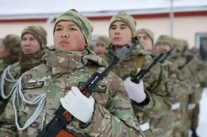 В Акмолинском гарнизоне солдаты войск ПВО дали клятву на верность Родине (10)