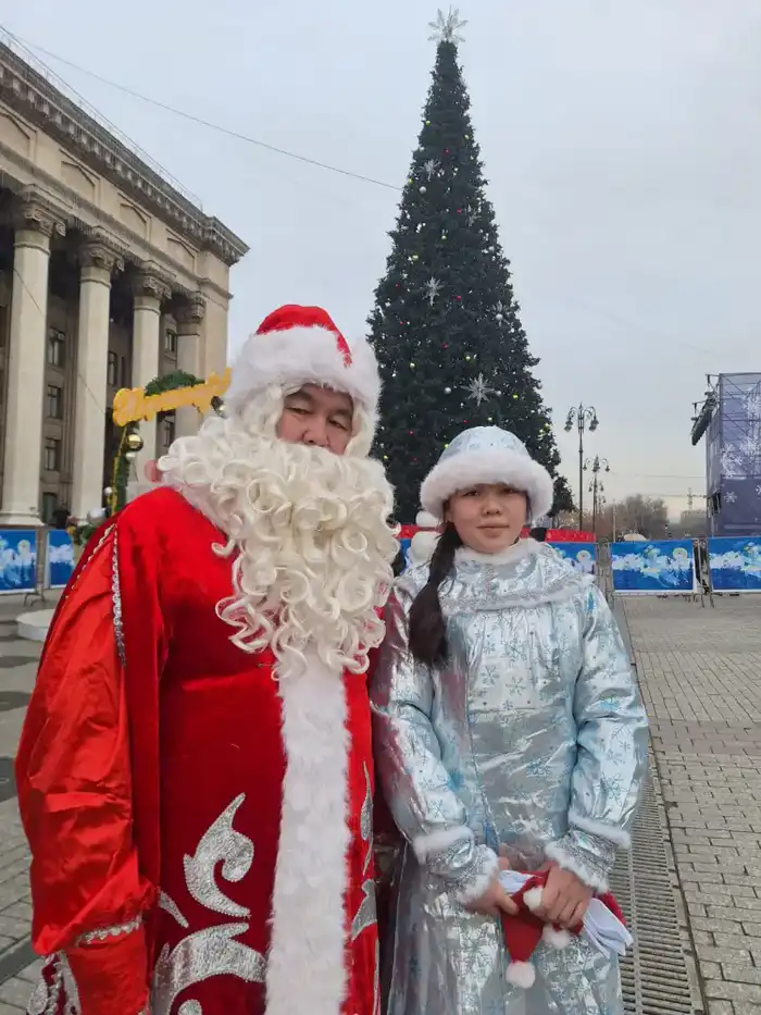 Грандиозное новогоднее шоу готовится на площади Астана в Алматы Павлодаре