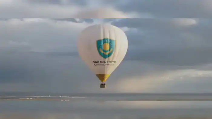 Съемки социального клипа на песню "Заң мен тәртіп" объединили 300 человек из разных служб Павлодаре