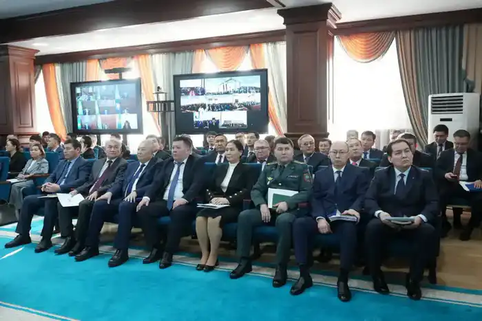 Рассмотрены вопросы поддержки микро- и малого бизнеса (4)