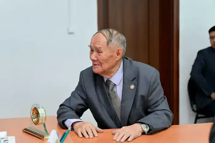 Жители Жаңасемей обсудили вопросы инфраструктуры на личном приёме у акима области Павлодаре