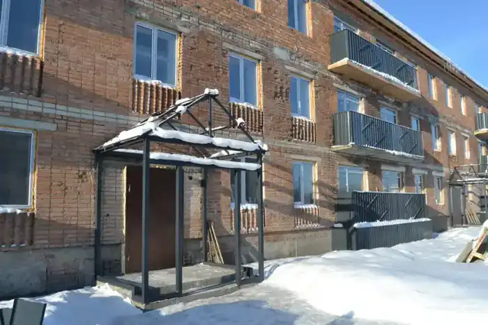 В Восточно-Казахстанской области завершается ремонт многоквартирного жилого дома для государственных служащих Павлодаре