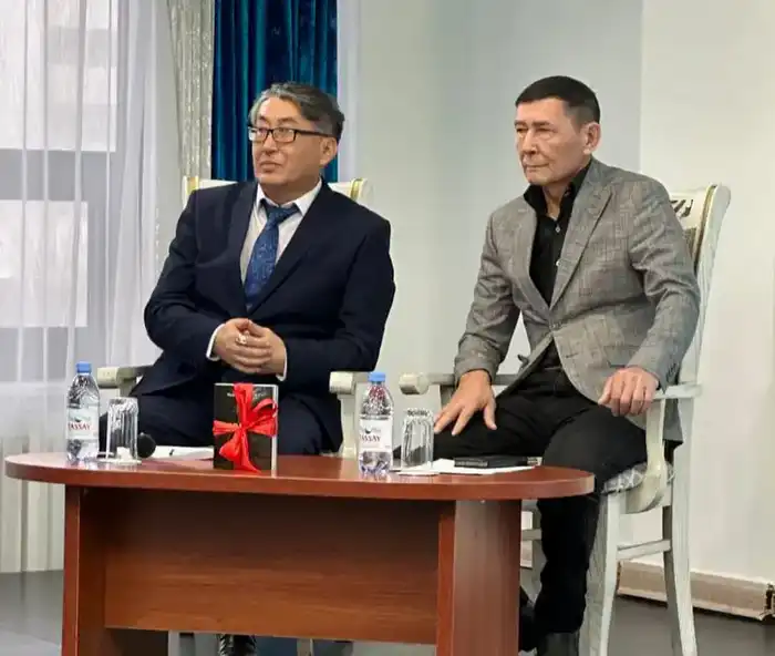 Презентация книги Мусыркепа Сейдахмета «Жоқшы» вызвала живое обсуждение о любви к родной земле Павлодаре