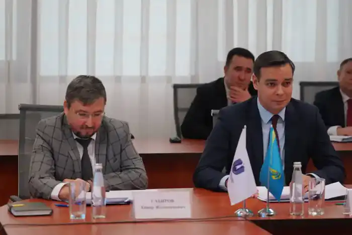 Омбудсмен провел встречу с Главой Офиса ОБСЕ в Астане (2)