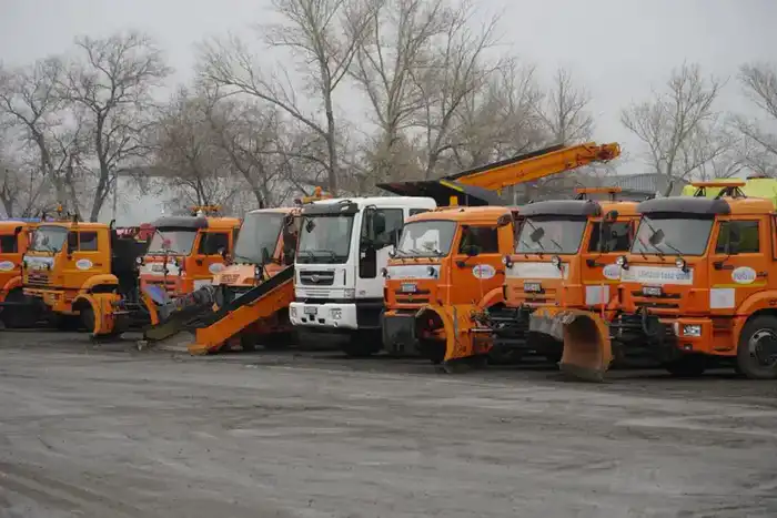 Зимняя уборка: снег под контролем с GPS-технологиями! Павлодаре