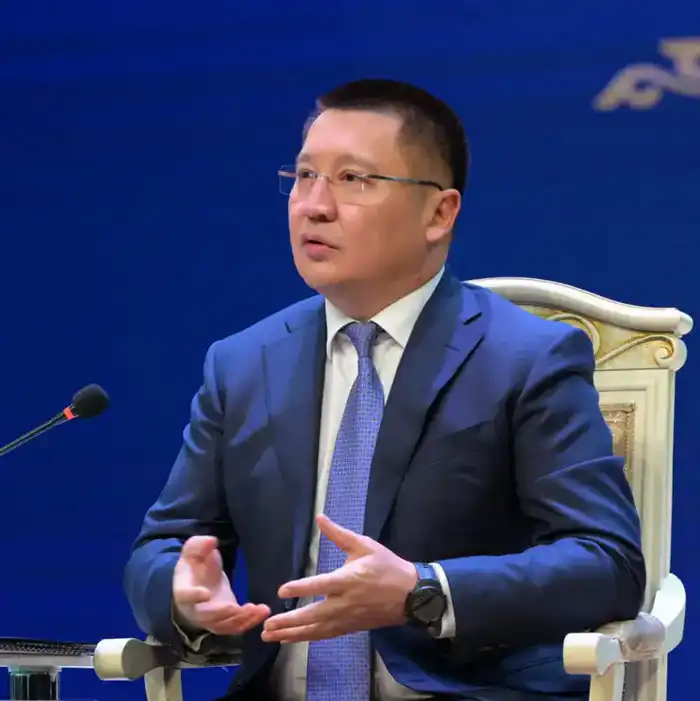 Встреча Акима Павлодарской области с жителями Аксу: акцент на социально-экономическом развитии и инфраструктурных проектах Павлодаре