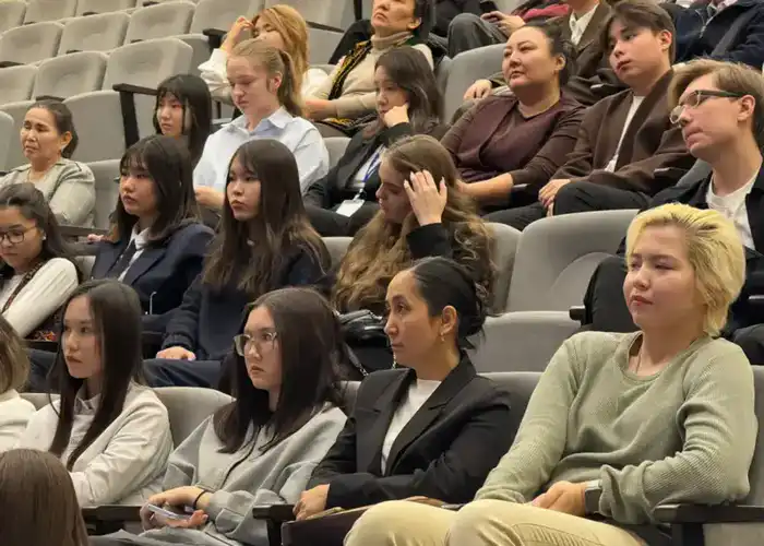 В Астане прошел конкурс среди молодежи Esirtkisiz Elorda (3)