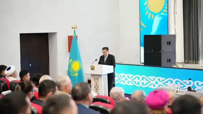 Аким ВКО провел встречу с населением района Улкен Нарын (2)