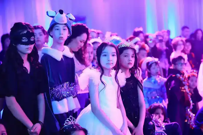 Аким Актюбинской области поздравил школьников на Президентской новогодней елке Павлодаре