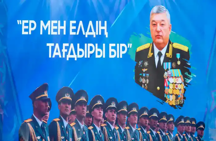 В Национальном военно-патриотическом центре прошло чествование Мухтара Алтынбаева по случаю его 80-летия Павлодаре