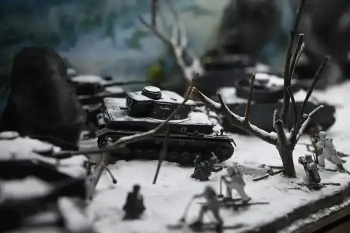 История в миниатюре: необычная выставка диорам представлена в карагандинском музее (5)