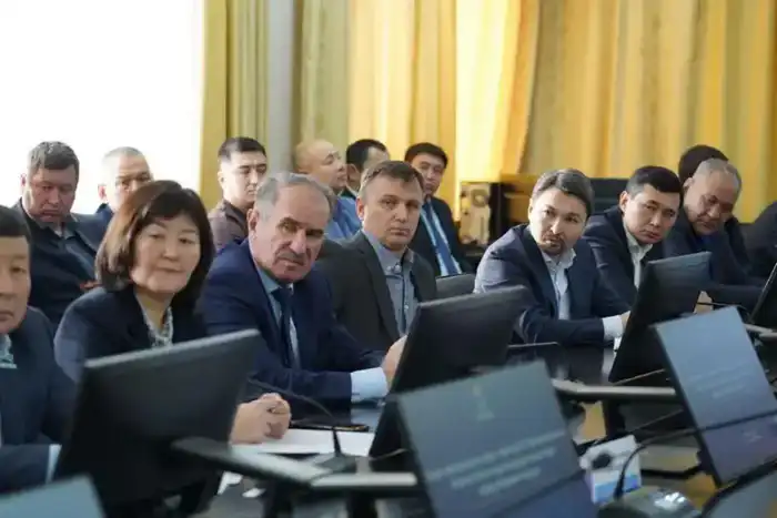 Ермек Кенжеханұлы провел встречу с населением Акмолинской области (4)