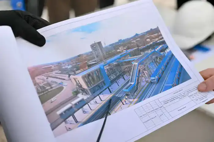 Здание железнодорожного вокзала в Семее модернизируется (2)