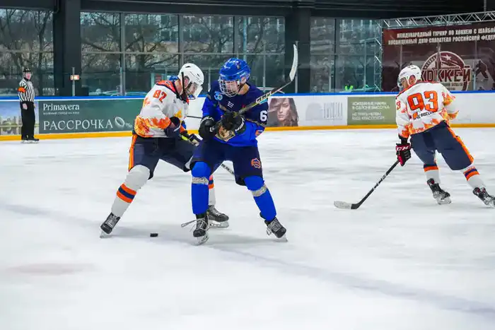 Сборная МЧС Казахстана принимает участие в международном хоккейном турнире спасателей (6)
