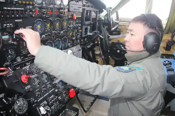 Казахстанские гвардейцы завершили учебные сборы по летной подготовке Павлодаре