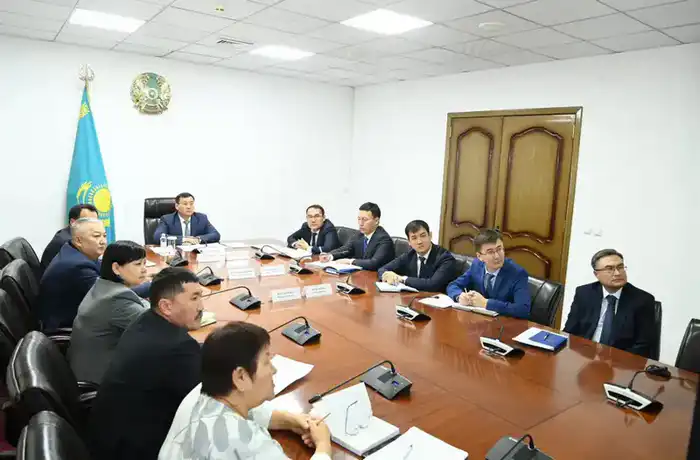 Обсуждение реализации программы «Таза Қазақстан»: обновления и новые инициативы в Кызылорде Павлодаре
