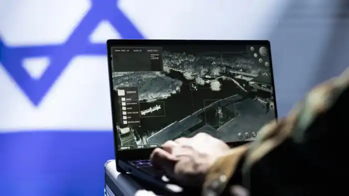 Израильские молнии: ЦАХАЛ обрушил новый град ударов на юг Ливана Павлодаре