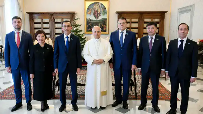 Президент Токаев приглашает Папу Римского Льва XIV с апостольским визитом в Казахстан Павлодаре