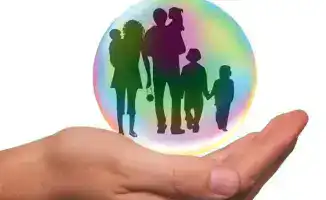 Более 555 млрд тенге получили многодетные семьи и награжденные матери в виде пособий с начала 2025 года